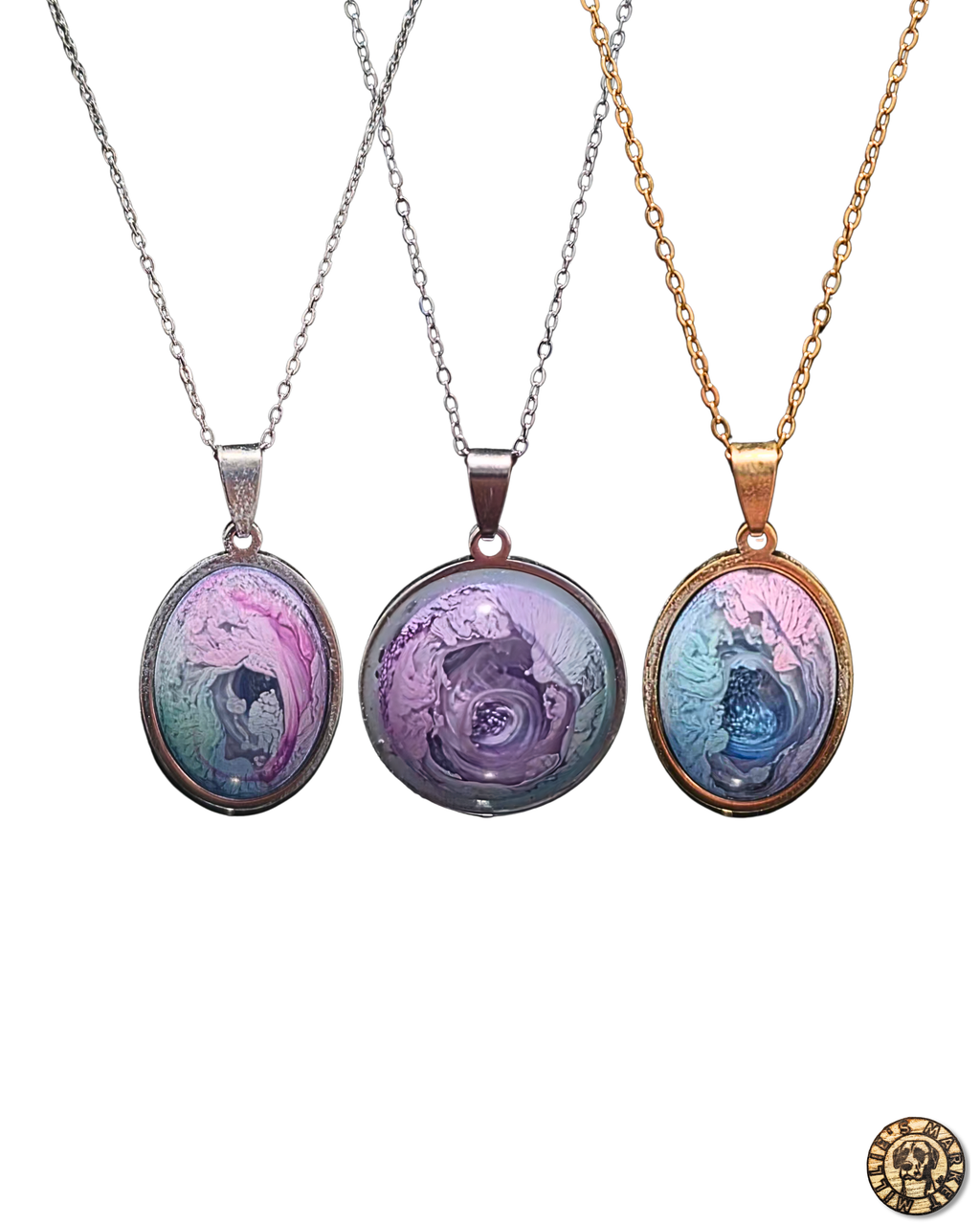 CALADIUM Handmade Resin Petri Pendant Necklace