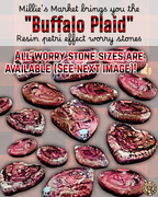 BUFFALO PLAID Resin Petri Worry Stone